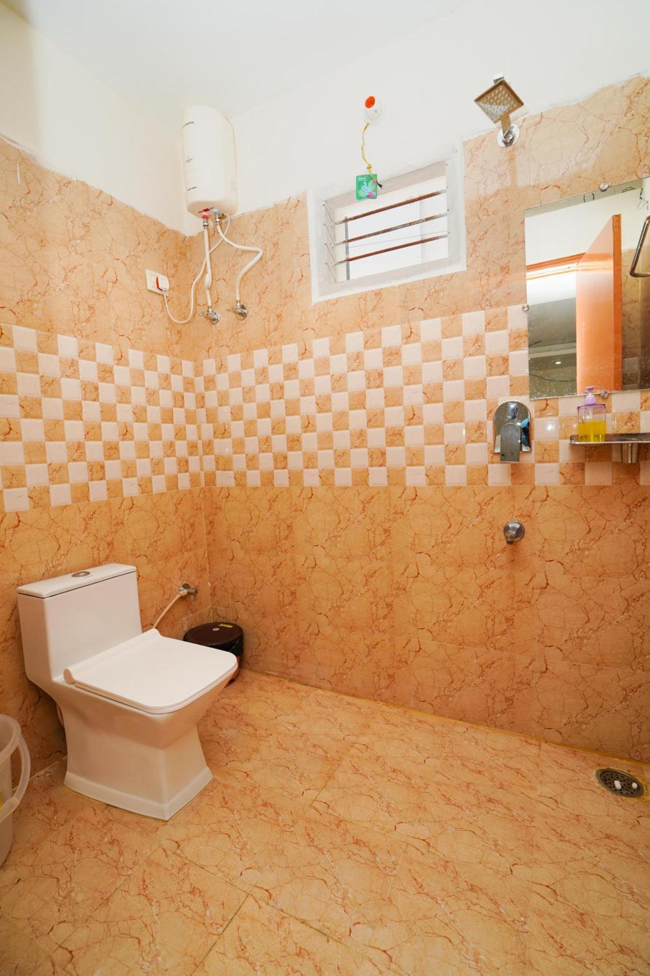 Golden Villa - Duplex House With Private Theater - Near To Alipiri And Bhudevi Ttd Ticket Counter And Kapilateertham Tirupati Ngoại thất bức ảnh