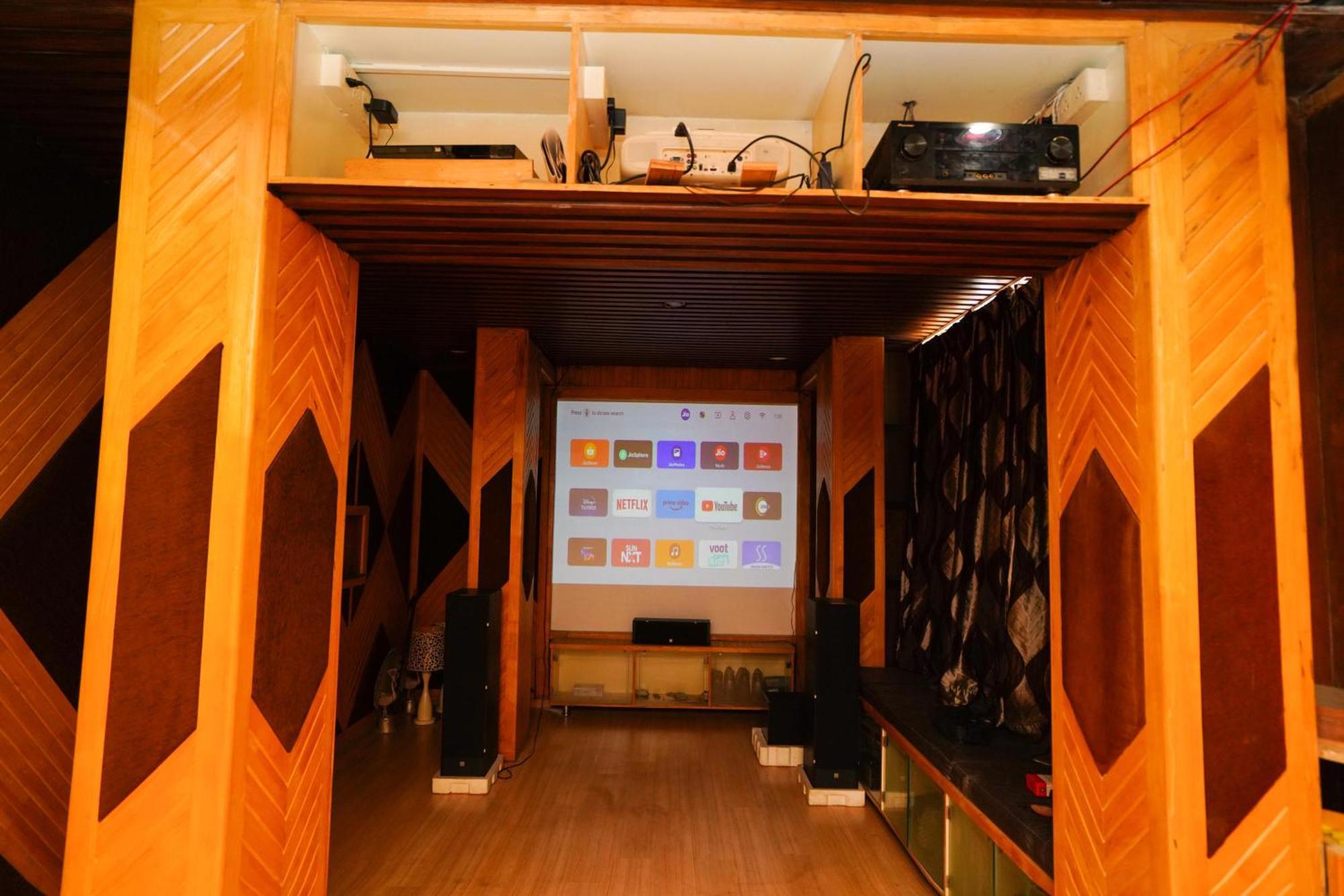 Golden Villa - Duplex House With Private Theater - Near To Alipiri And Bhudevi Ttd Ticket Counter And Kapilateertham Tirupati Ngoại thất bức ảnh