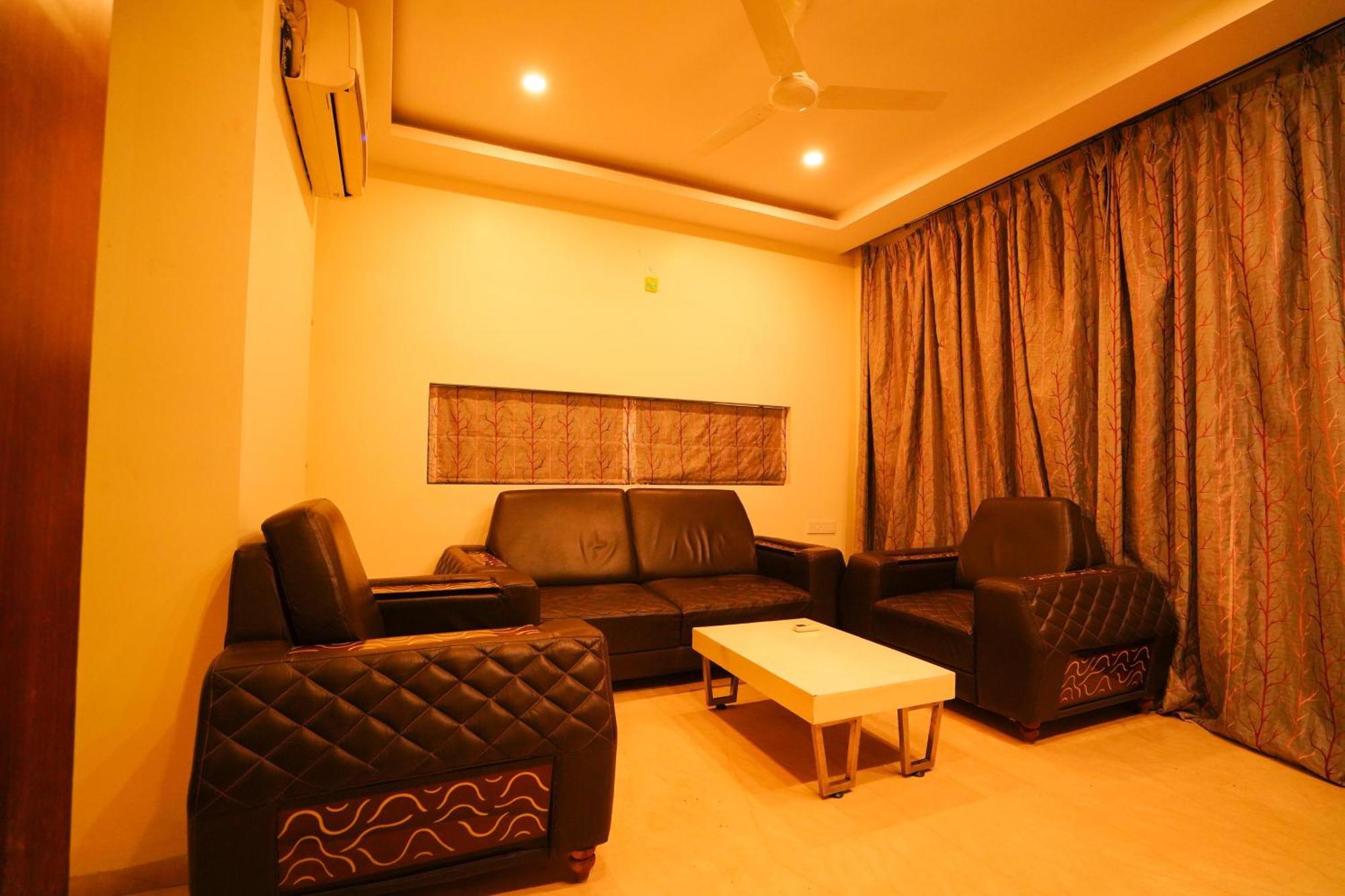 Golden Villa - Duplex House With Private Theater - Near To Alipiri And Bhudevi Ttd Ticket Counter And Kapilateertham Tirupati Ngoại thất bức ảnh